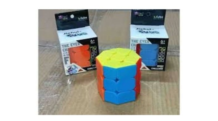 LRS Qy Megamnx Cube Stckerless 3x3 Pentagonal Dodecahedron Speed Cube Puzzle Toy.jpg
